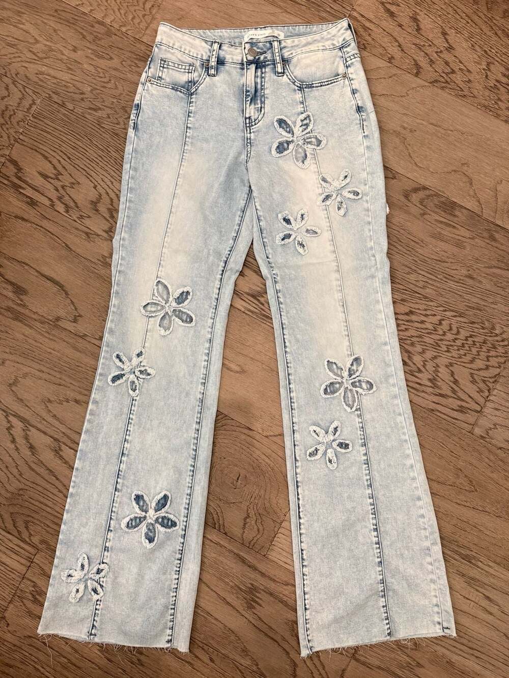 Bea Flower Patchwork Jeans in Light Wash